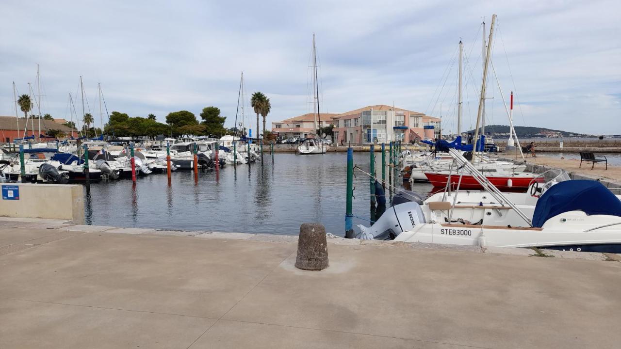 La cabane du pêcheur Mèze Extérieur photo